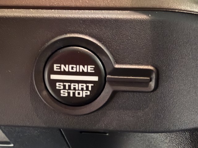 Used 2025 Ford Bronco Outer Banks AWD/4WD image 16