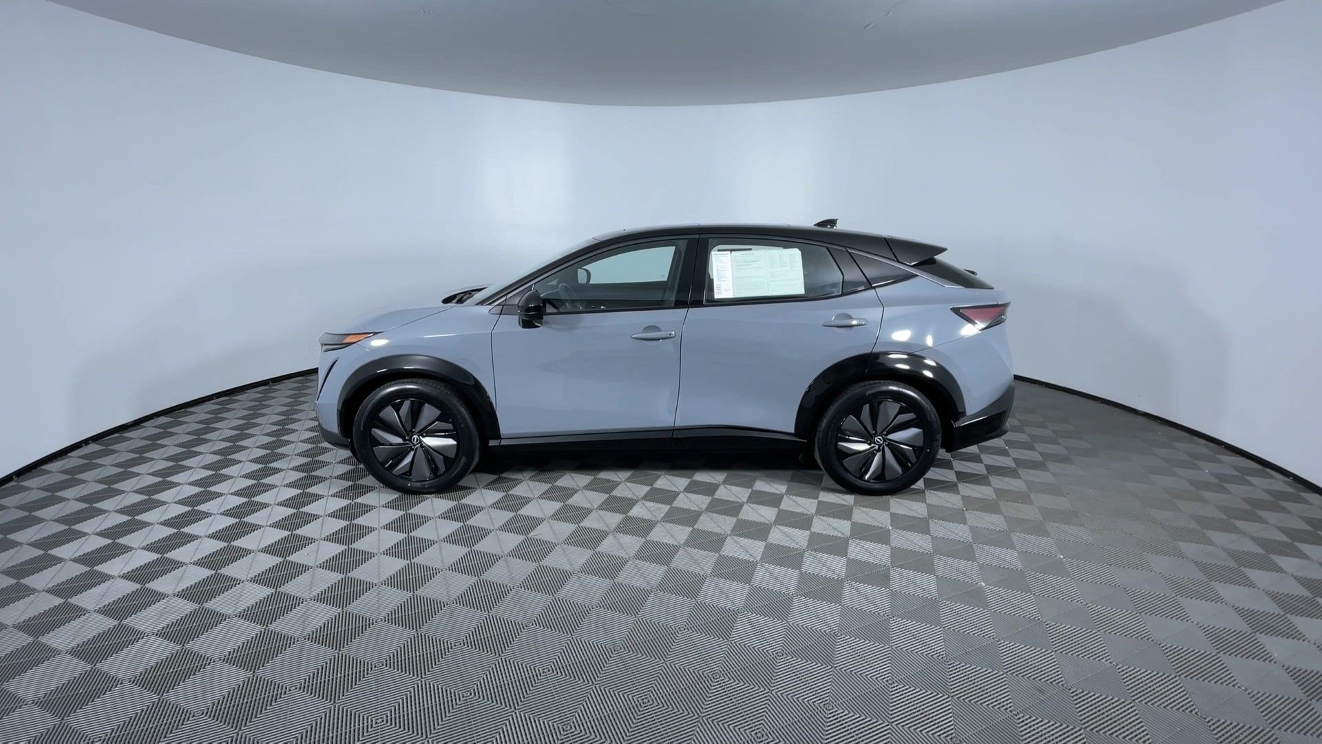 Certified 2024 Nissan Ariya AWD image 5