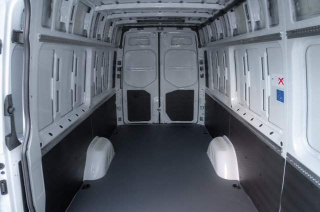 Used 2025 Mercedes-Benz Sprinter 2500 image 13