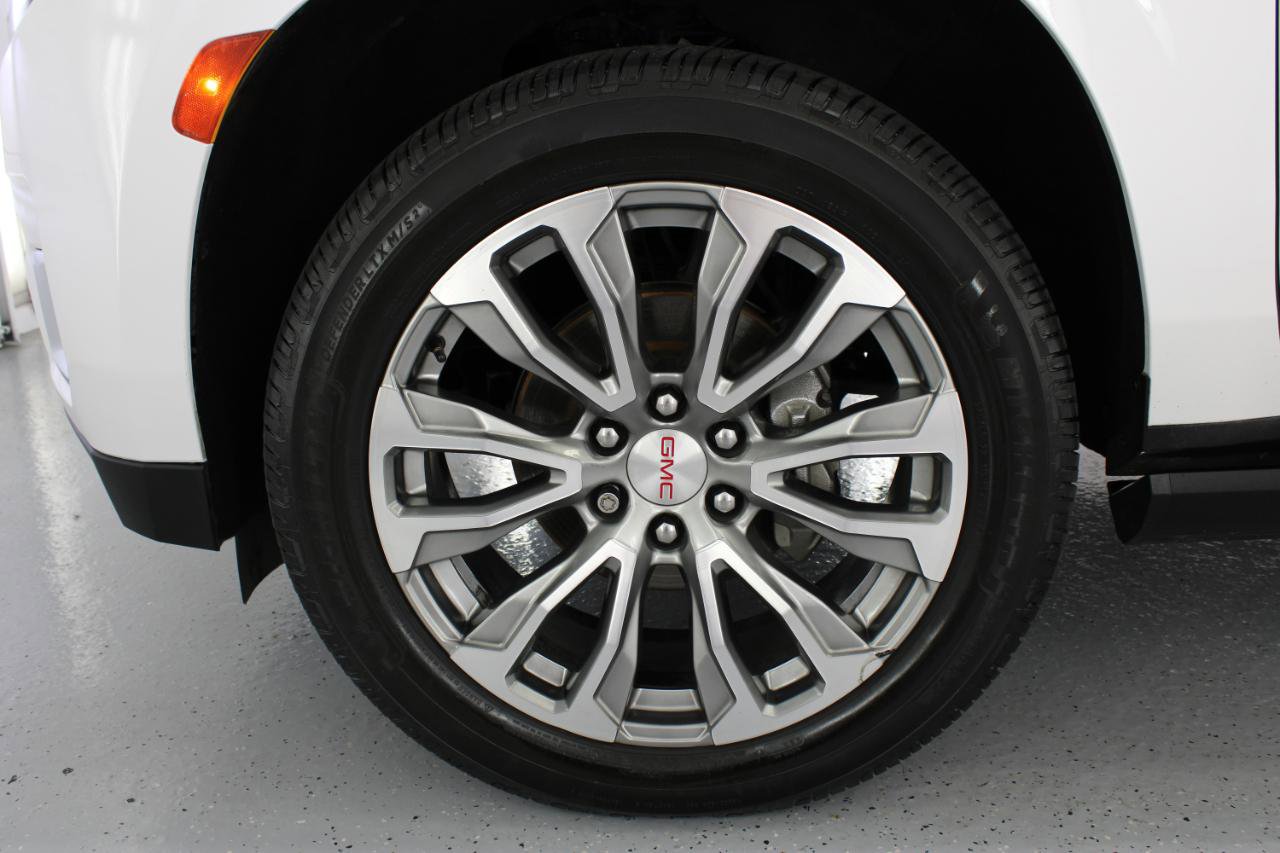 Used 2021 GMC Yukon Denali w/ Denali Premium Package AWD/4WD image 85