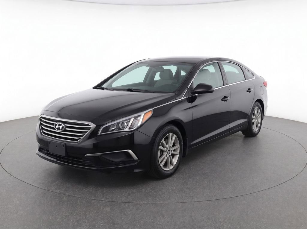 Used 2017 Hyundai Sonata SE FWD image 1