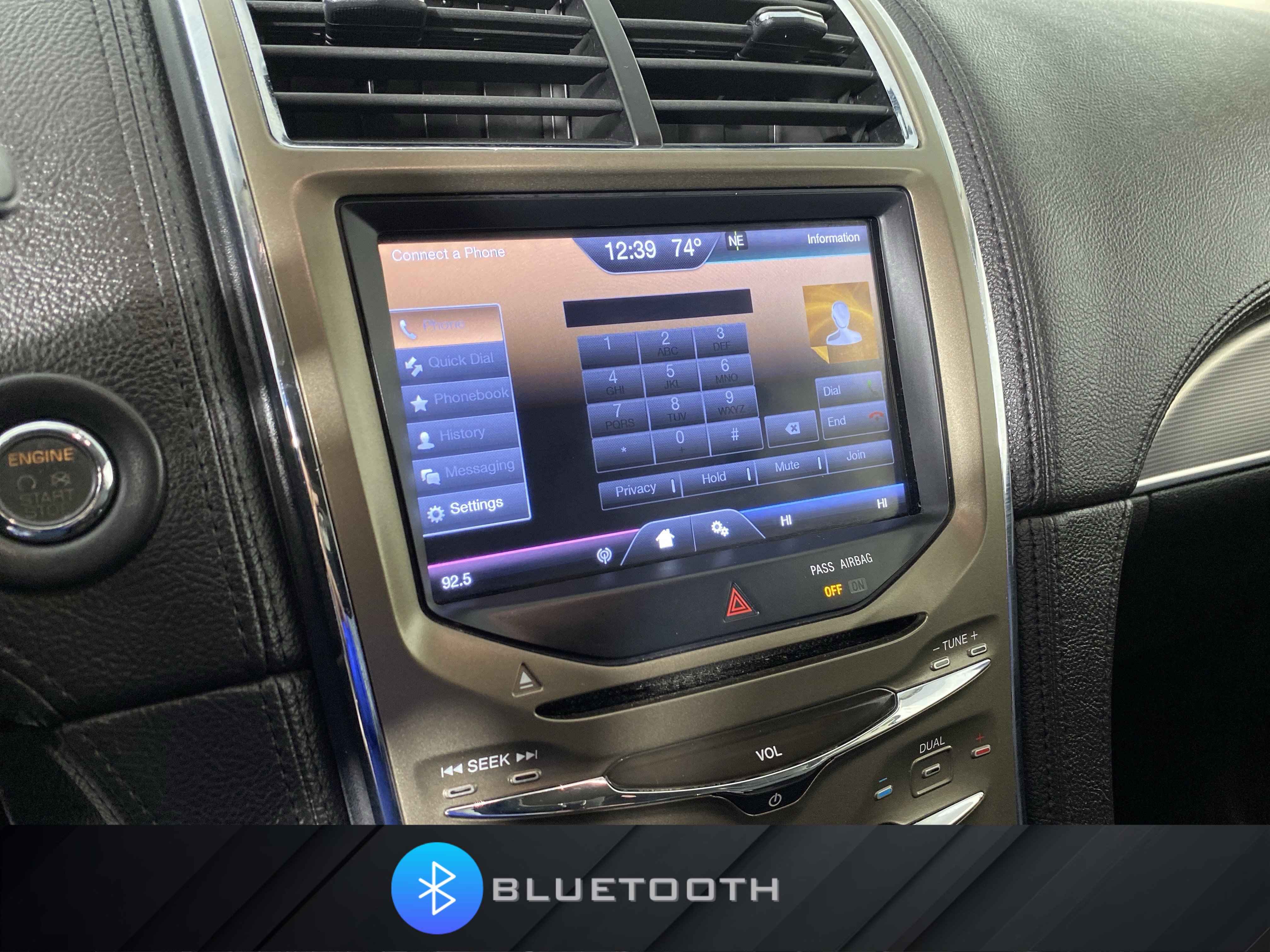 Used 2012 Lincoln MKX AWD image 2