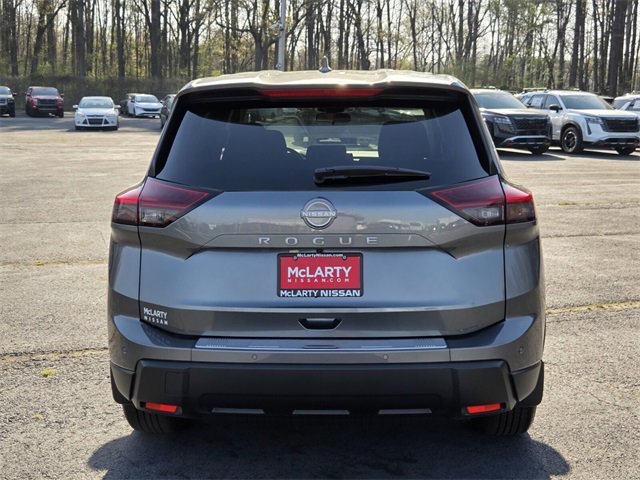 Certified 2025 Nissan Rogue SV image 10