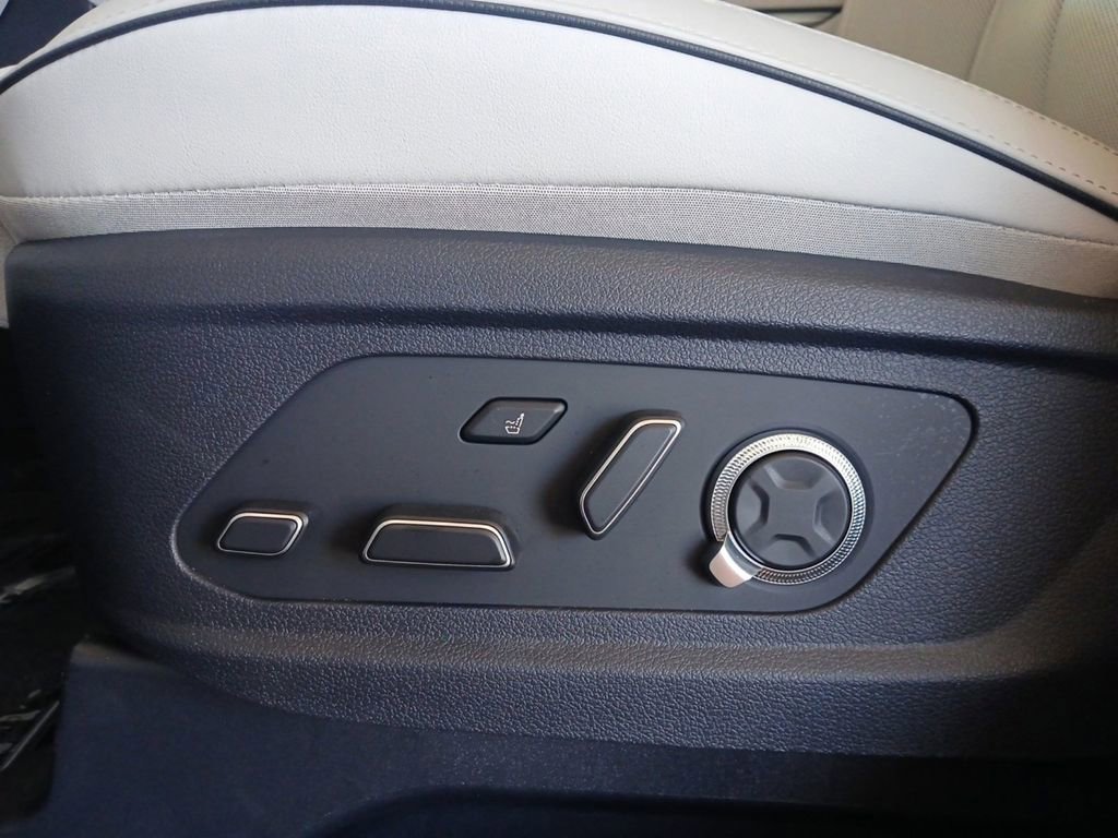 Used 2024 Hyundai Palisade Calligraphy FWD image 16