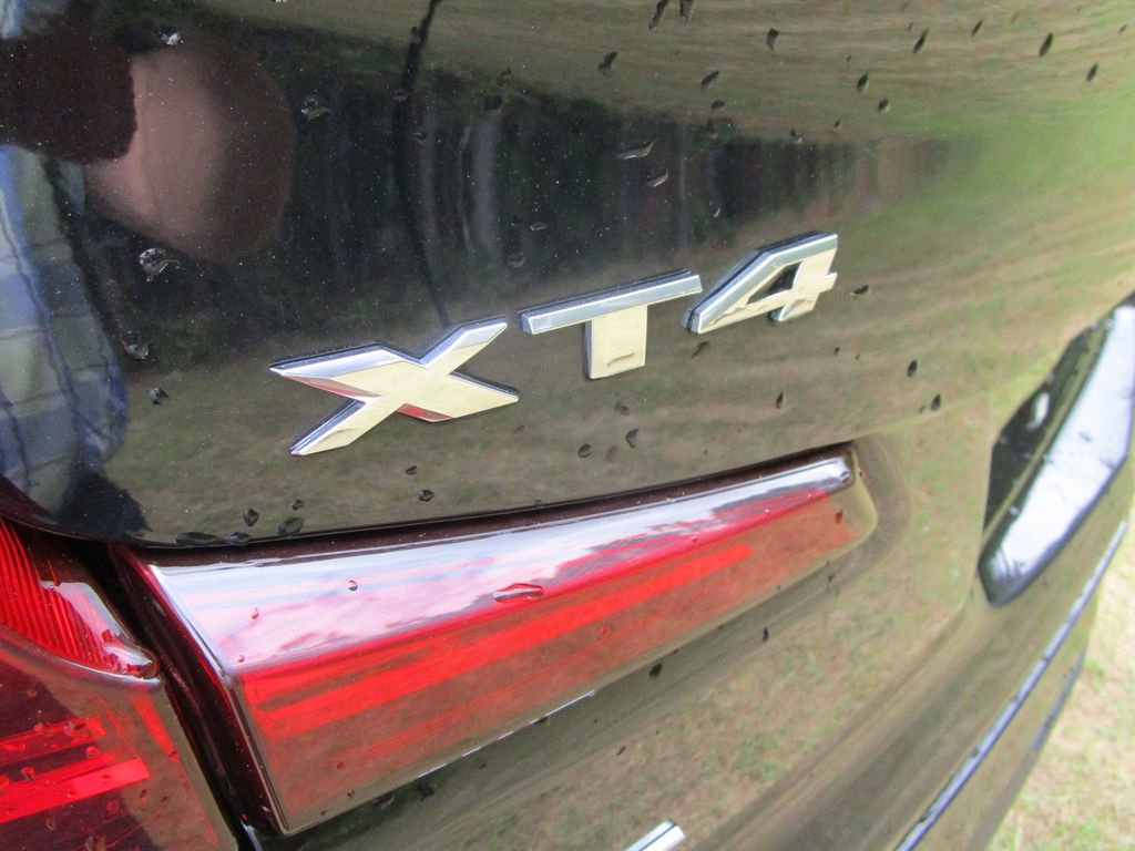 Used 2024 Cadillac XT4 Premium Luxury AWD/4WD image 11