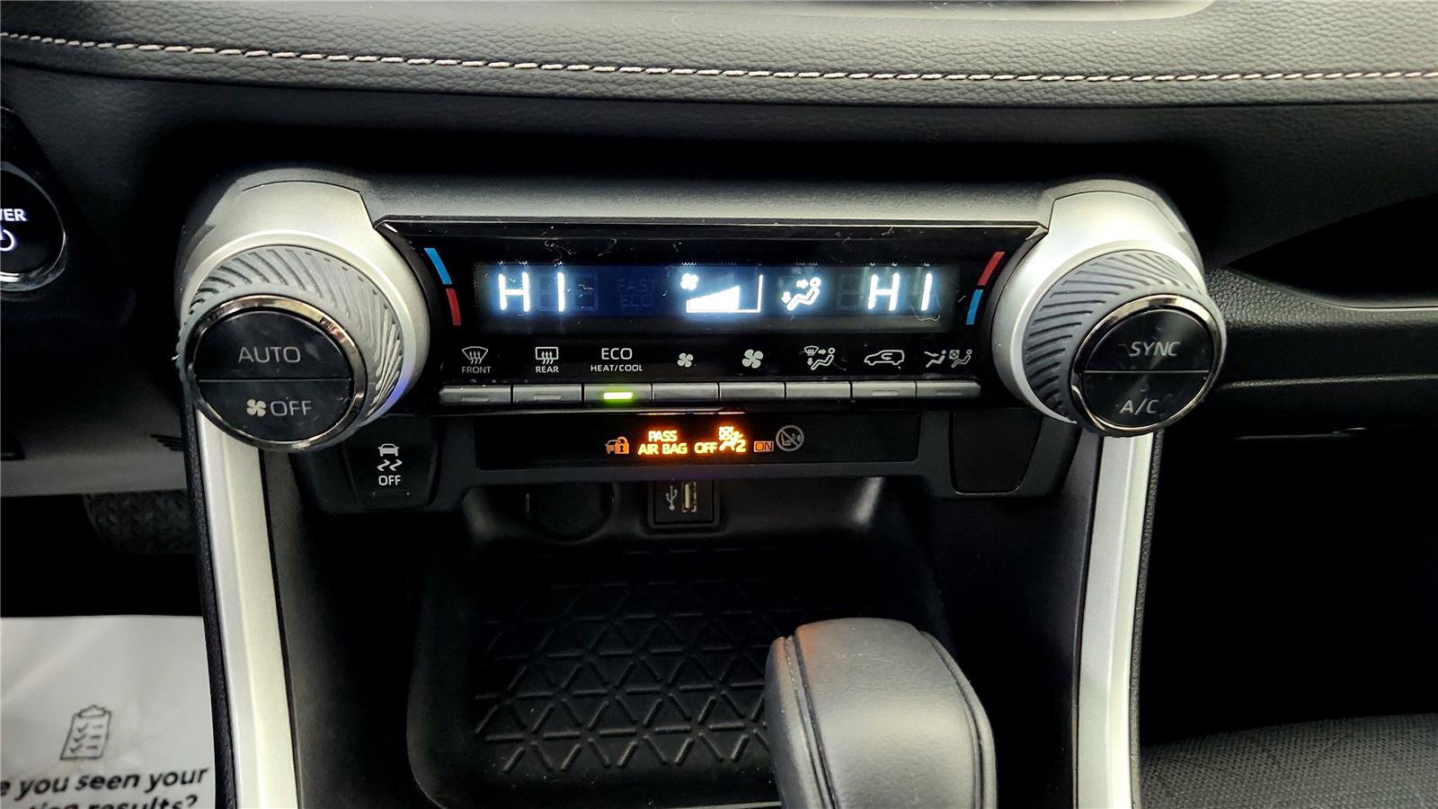 Used 2024 Toyota RAV4 XLE w/ Convenience Package image 31