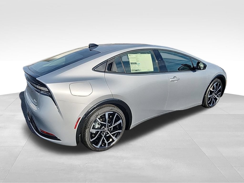 New 2026 Toyota Prius Plug-In Hybrid FWD image 8