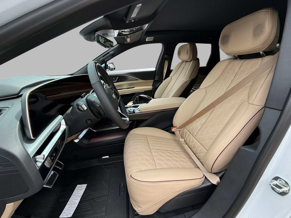 New 2026 Cadillac Lyriq Signature Sport w/ LPO, ONYX Package AWD/4WD image 2