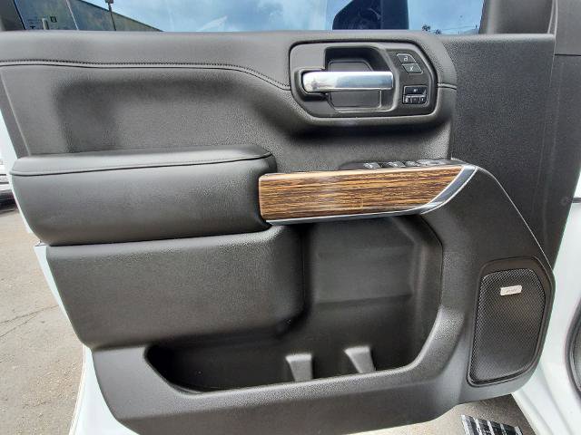 Used 2022 Chevrolet Silverado 2500 High Country w/ Z71 Off-Road Package image 22