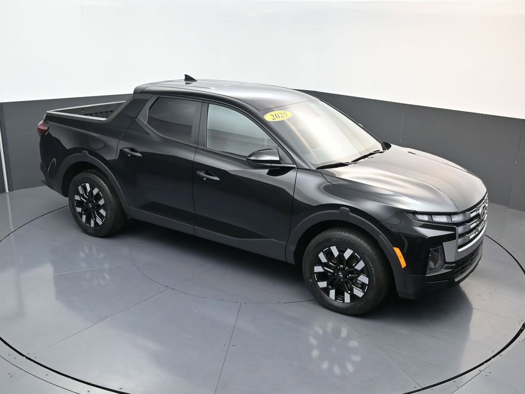 Certified 2025 Hyundai Santa Cruz SE image 14