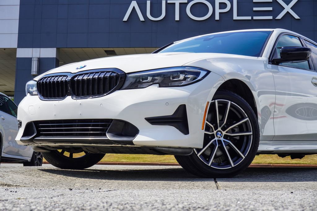 Used 2020 BMW 330i xDrive Sedan w/ Driving Assistance Package AWD/4WD image 2