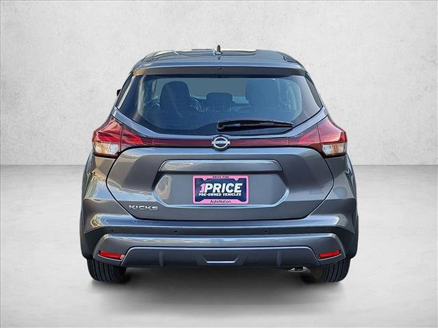 Used 2024 Nissan Kicks S FWD image 7