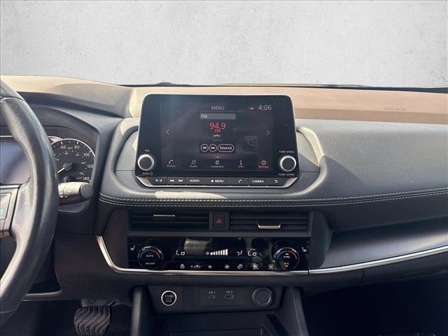 Used 2023 Nissan Rogue SV w/ SV Premium B Package AWD/4WD image 14