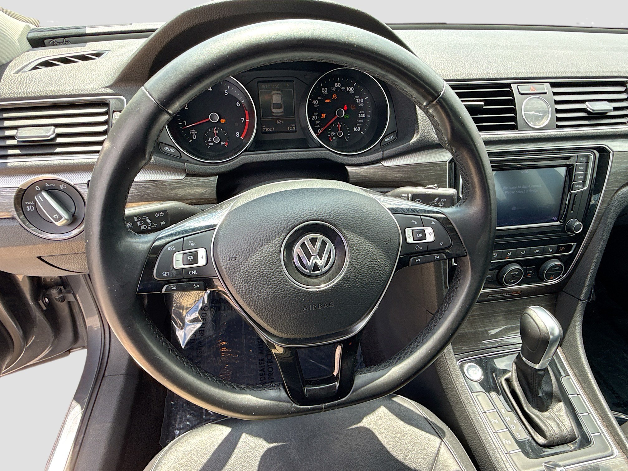 Used 2016 Volkswagen Passat 1.8T SEL Premium FWD image 39