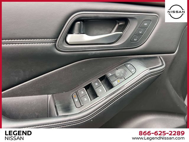 Certified 2023 Nissan Rogue SL AWD/4WD image 16