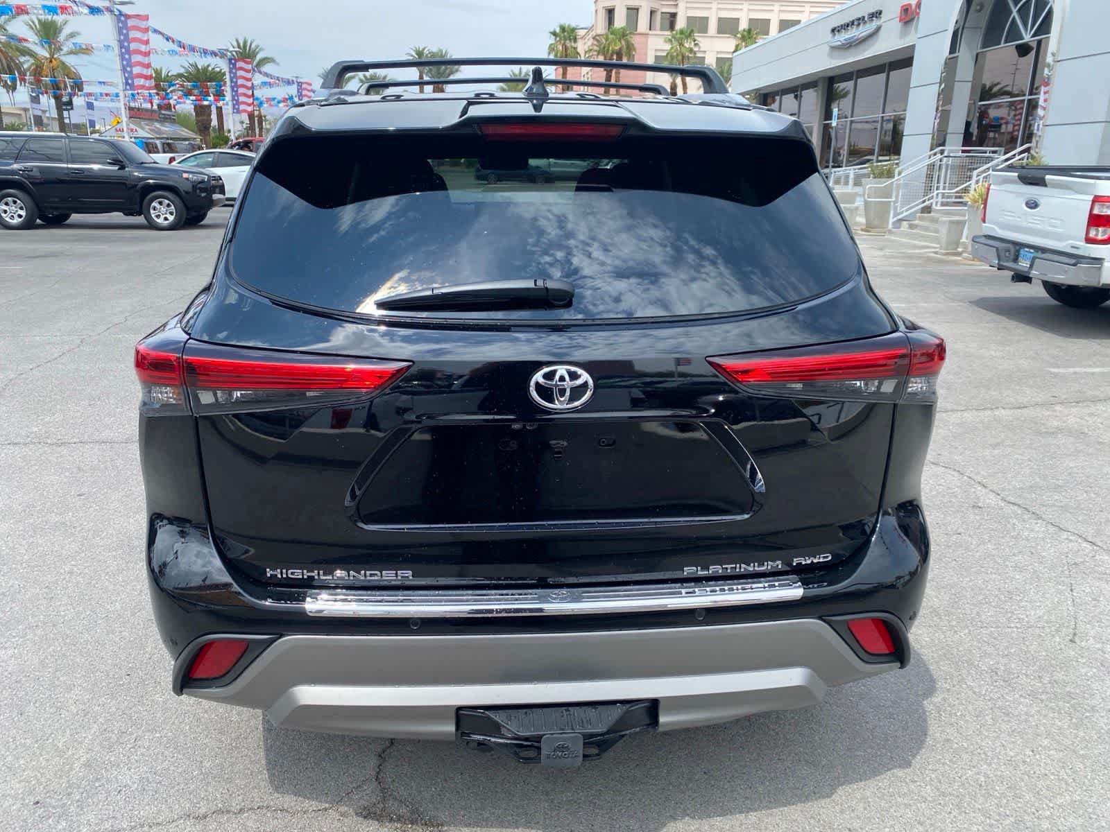Used 2025 Toyota Highlander Platinum AWD/4WD image 8