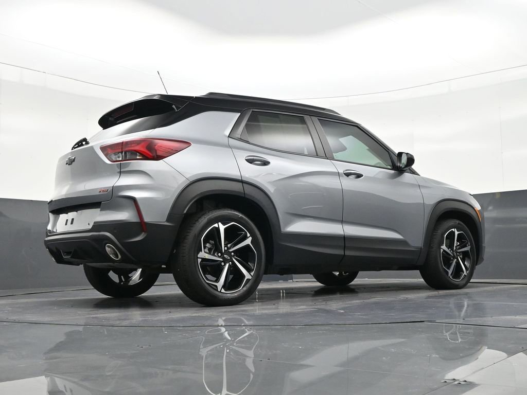 Used 2023 Chevrolet TrailBlazer RS w/ Sun and Liftgate Package image 27