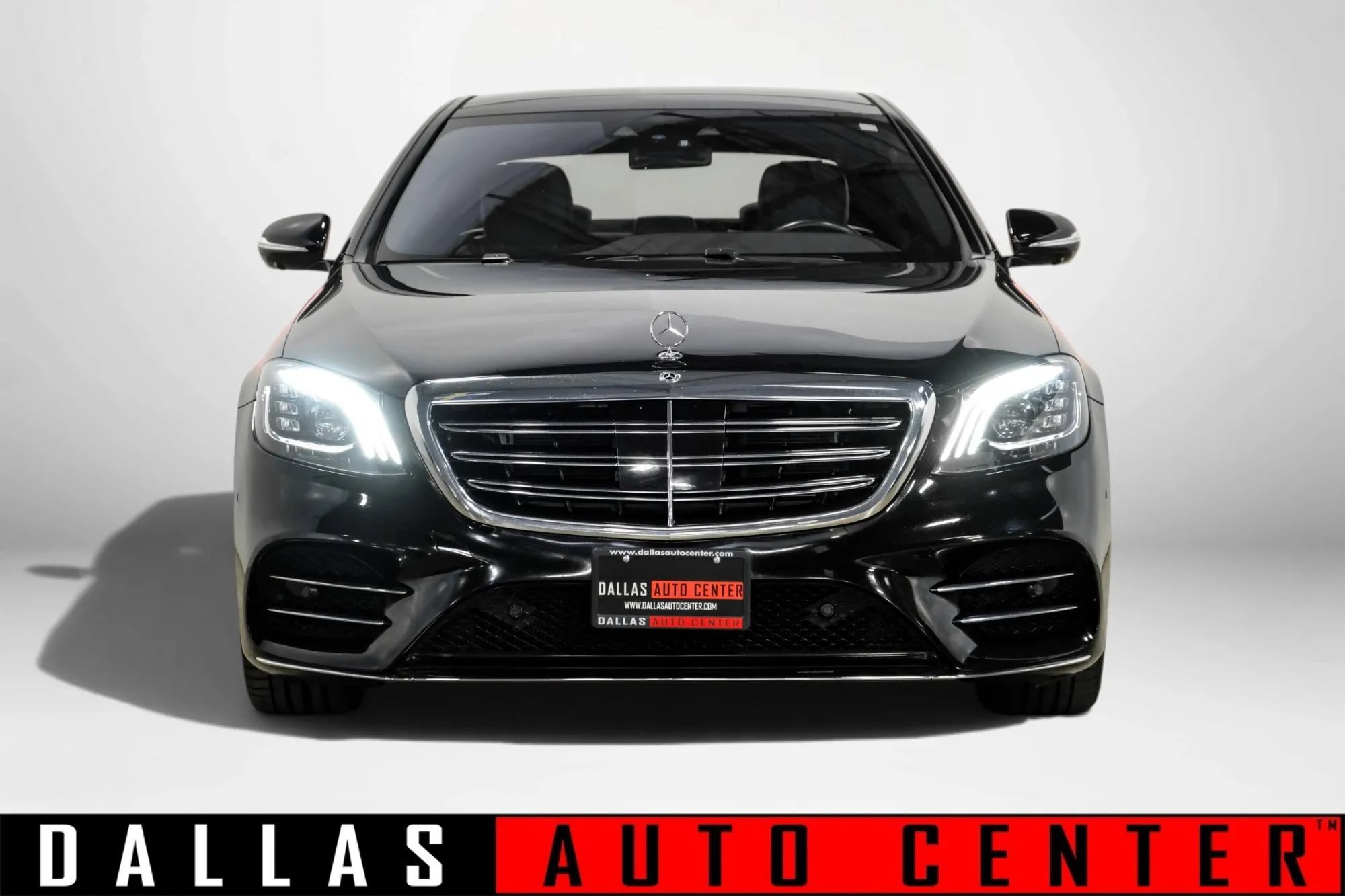 Used 2020 Mercedes-Benz S 560 Sedan image 2