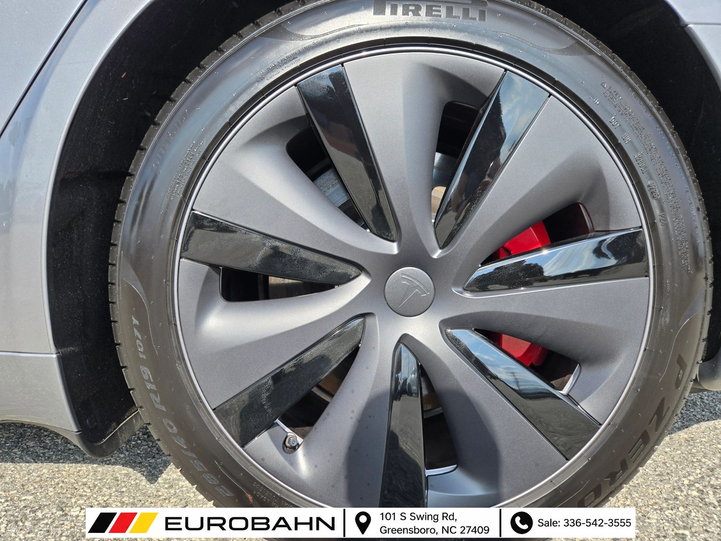 Used 2024 Tesla Model S Plaid AWD/4WD image 33