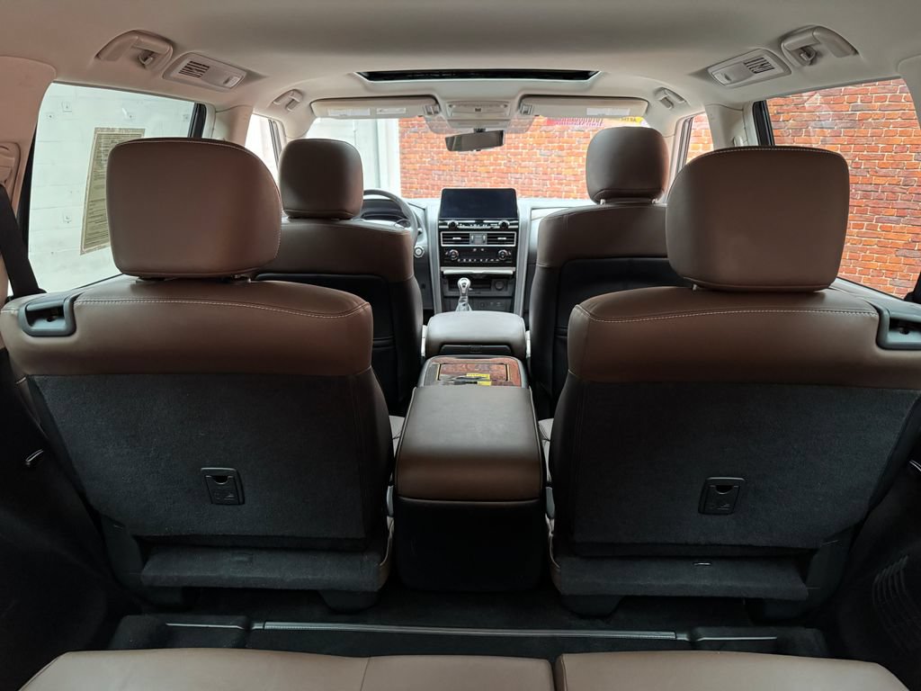 Used 2023 INFINITI QX80 Premium Select w/ Cargo Package AWD/4WD image 32
