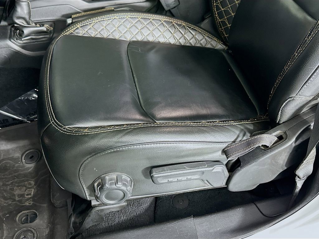 Certified 2022 Jeep Gladiator Overland image 31