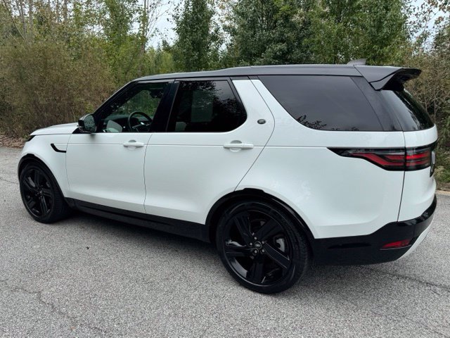 Used 2024 Land Rover Discovery Dynamic SE AWD/4WD image 7