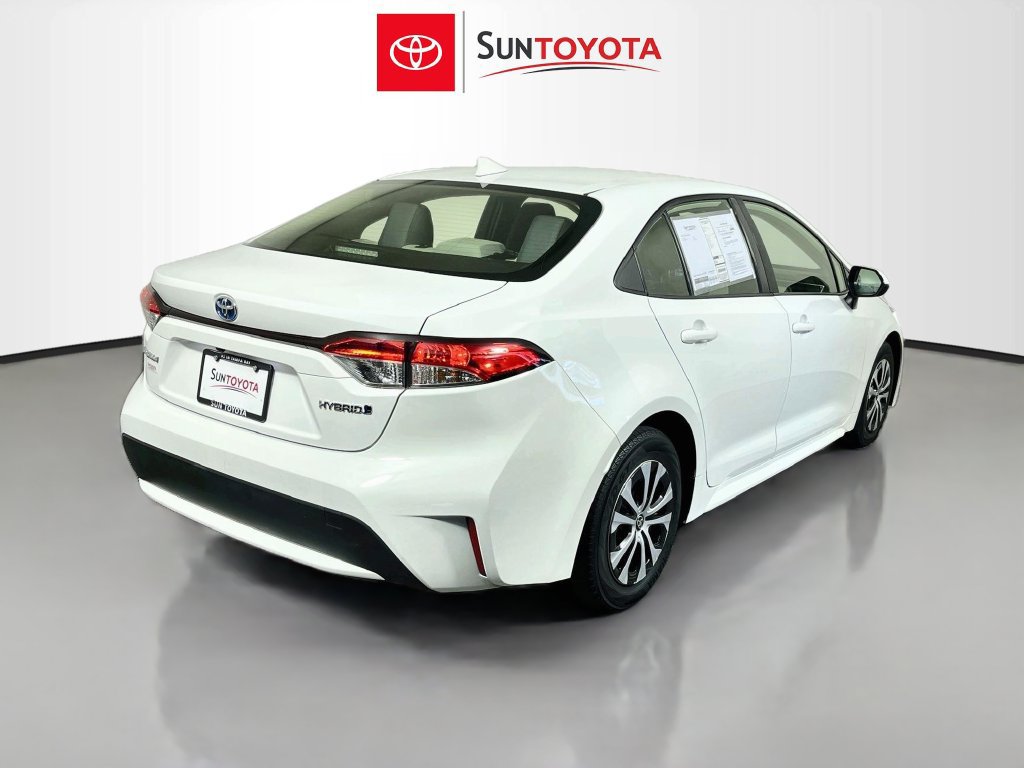 Used 2022 Toyota Corolla LE FWD image 3
