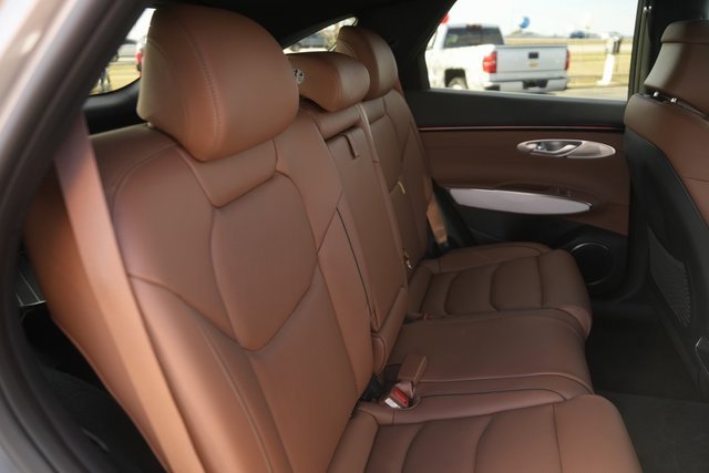 Used 2026 Genesis GV70 2.5T Advanced image 17