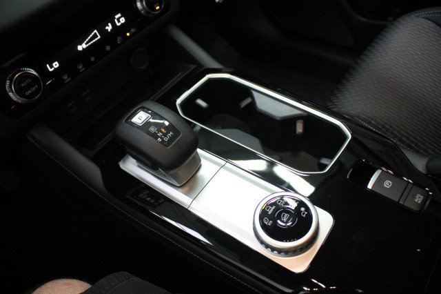 New 2026 Mitsubishi Outlander ES image 14