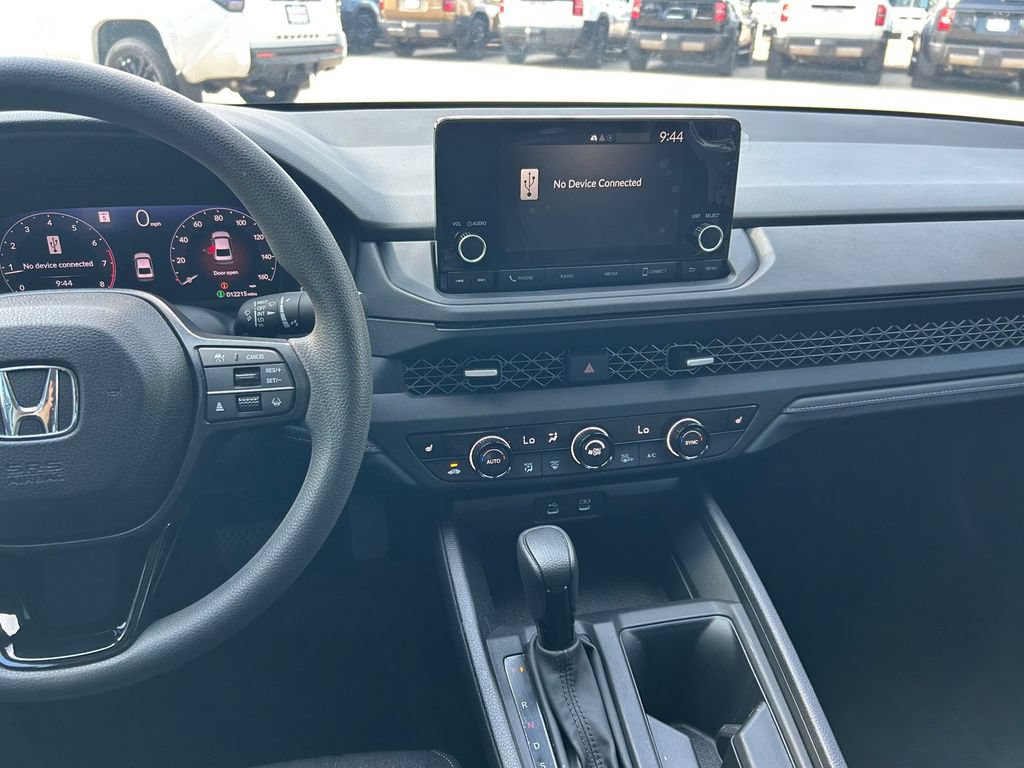Used 2025 Honda Accord SE image 18