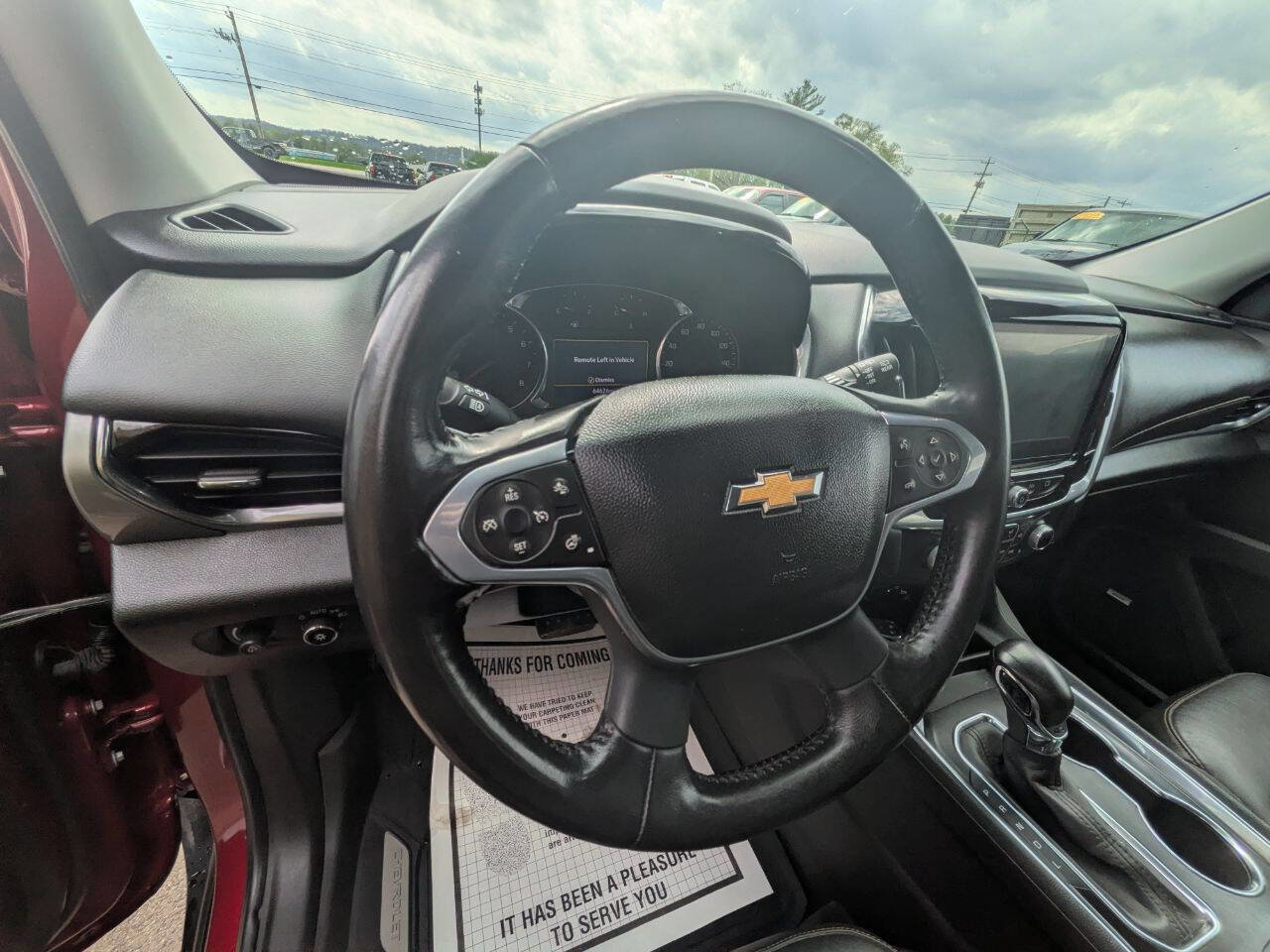 Used 2021 Chevrolet Traverse LT w/ LT Premium Package image 13
