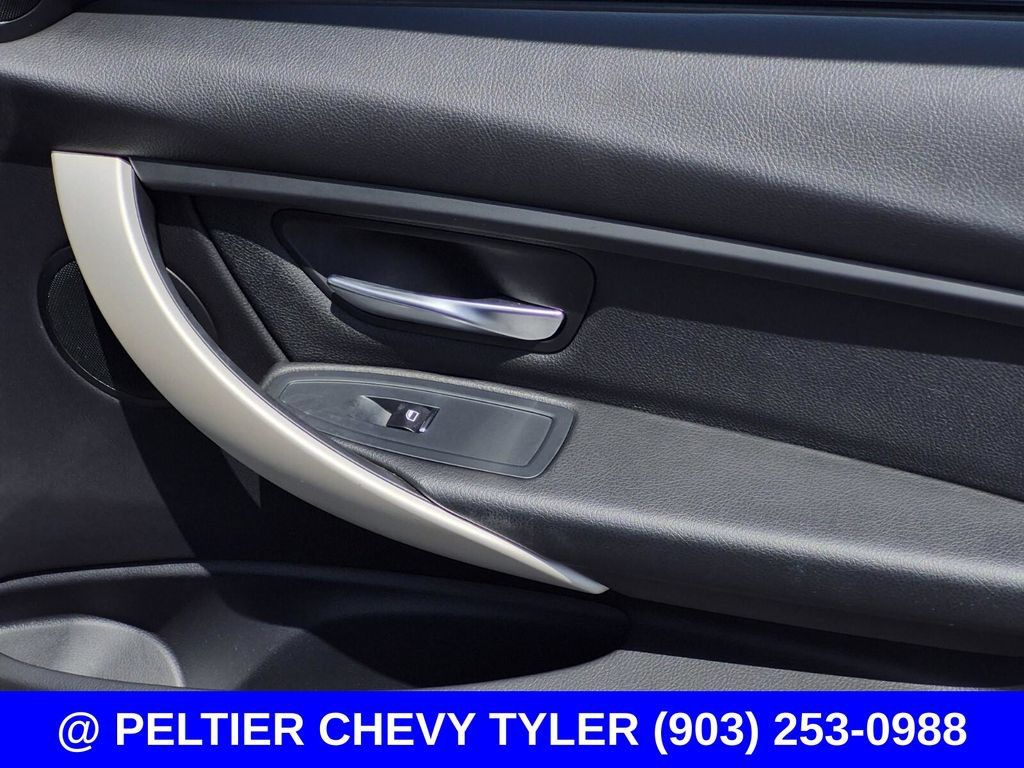 Used 2018 BMW 320i xDrive Sedan AWD/4WD image 14