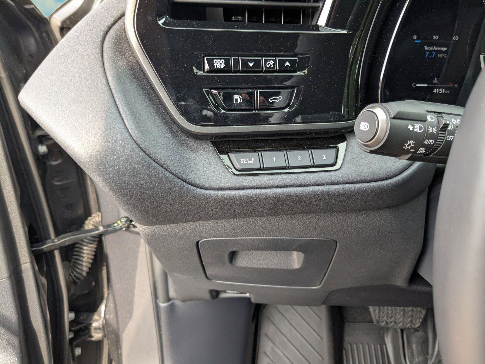 Certified 2026 Lexus TX 350 AWD w/ Technology Package image 16