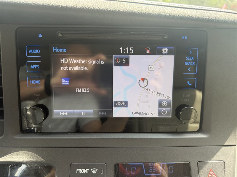 Used 2015 Toyota Sienna XLE w/ XLE Navigation Package AWD/4WD image 28