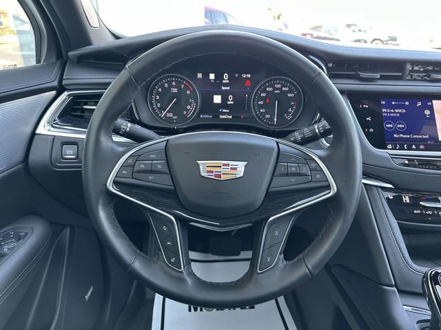 Certified 2025 Cadillac XT5 Premium Luxury w/ Technology Package AWD/4WD image 36
