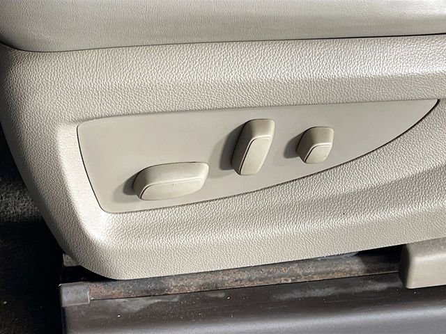 Used 2018 Chevrolet Silverado 1500 LTZ image 12