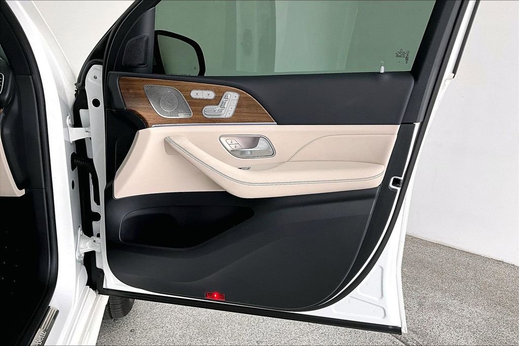 Used 2025 Mercedes-Benz GLE 580 4MATIC image 26