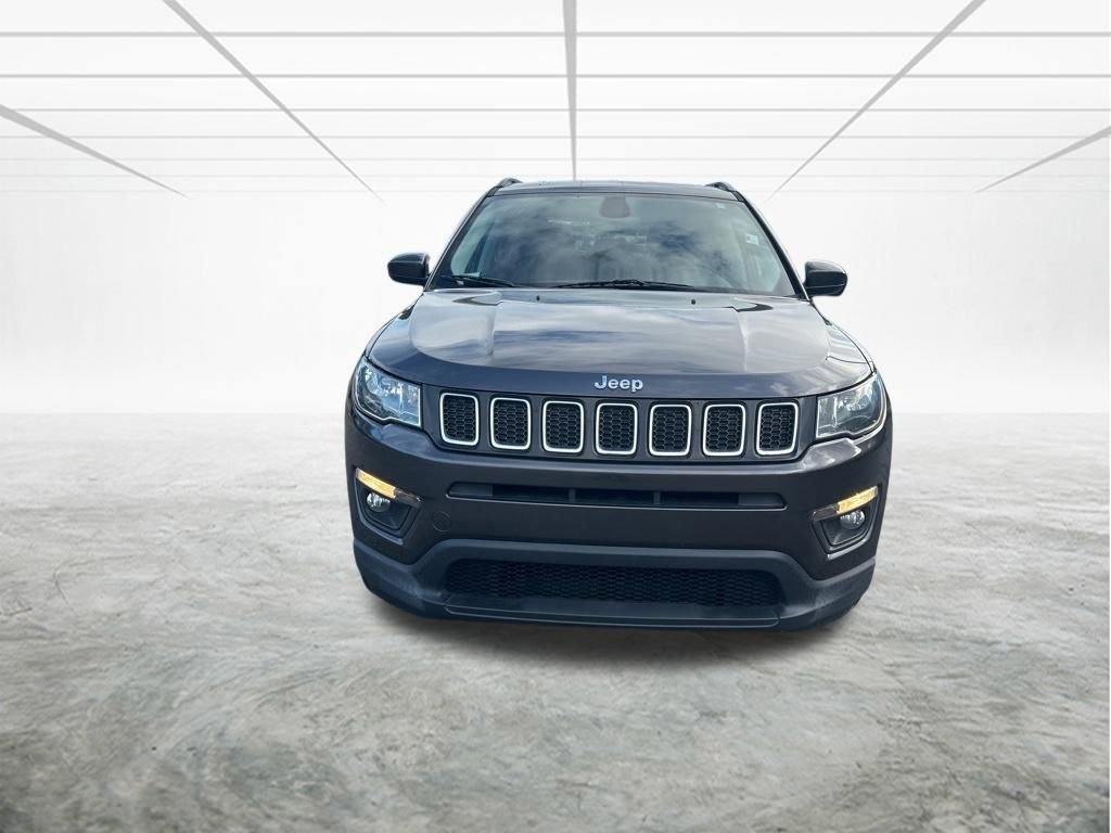 Used 2019 Jeep Compass Latitude FWD image 8