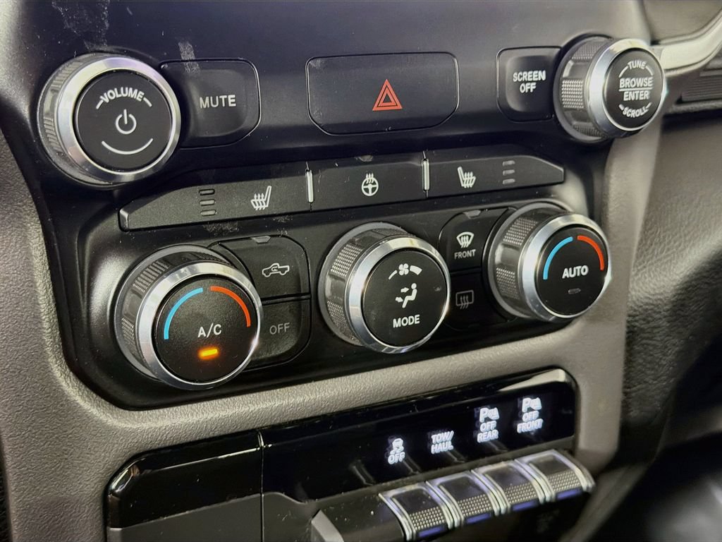 Used 2022 RAM 1500 Big Horn AWD/4WD image 15