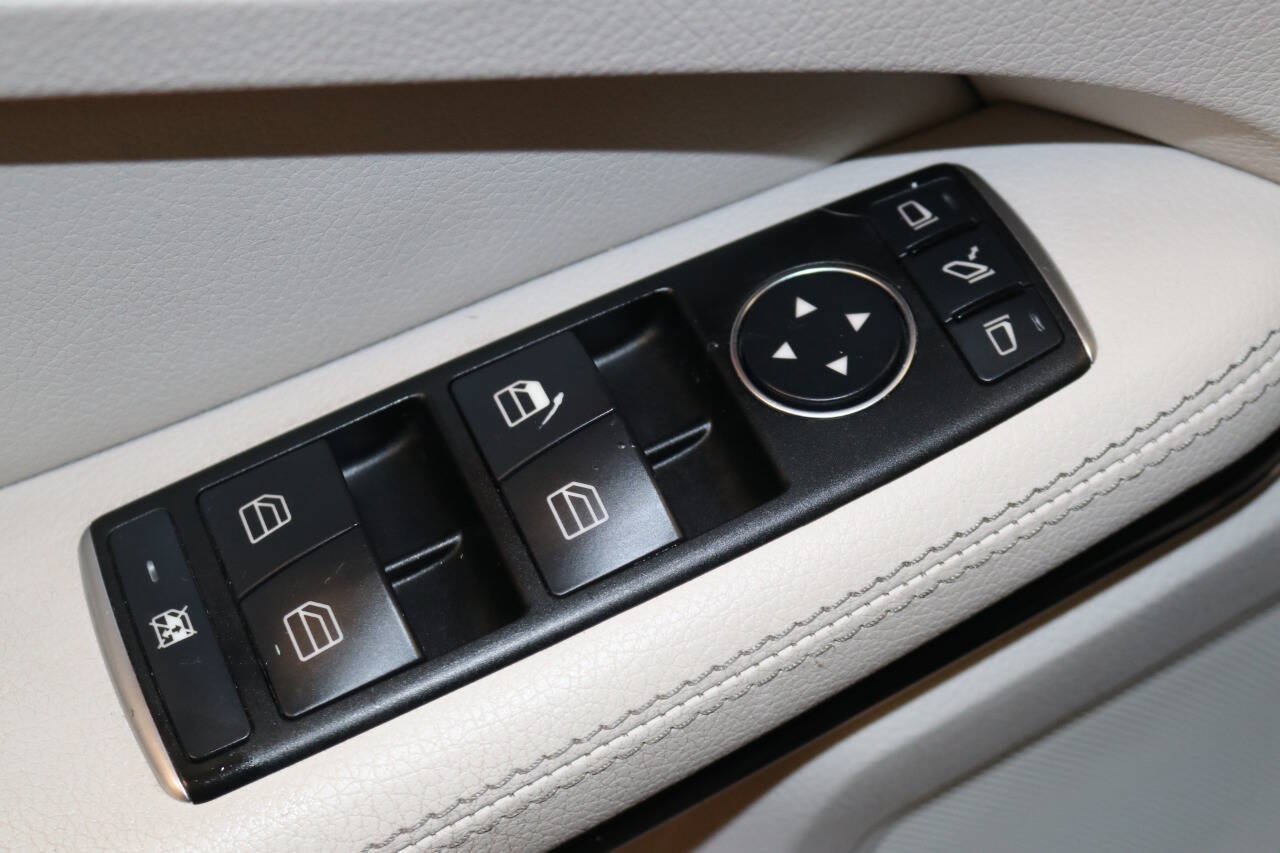 Used 2015 Mercedes-Benz E 350 Sedan image 70
