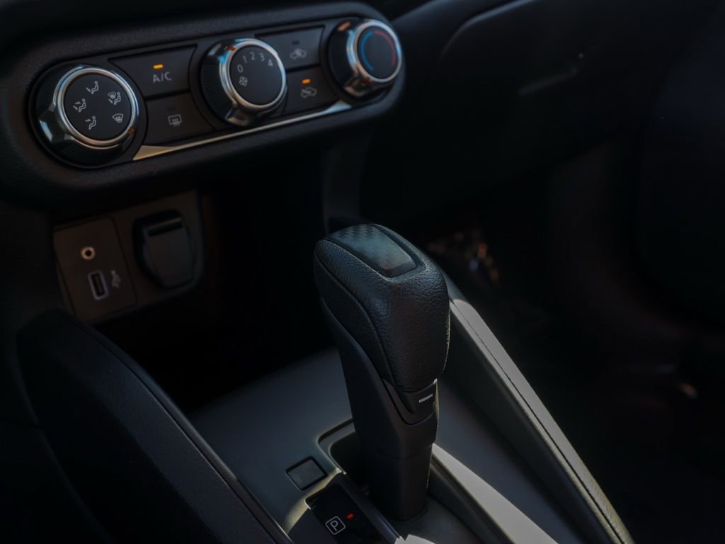 Used 2025 Nissan Versa S w/ Trunk Package image 30