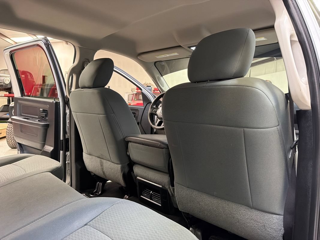 Used 2016 RAM 2500 Tradesman w/ Chrome Appearance Group AWD/4WD image 38