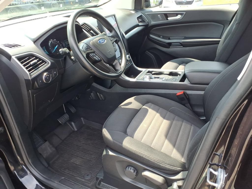 Used 2022 Ford Edge SE w/ Black Appearance Package AWD/4WD image 13