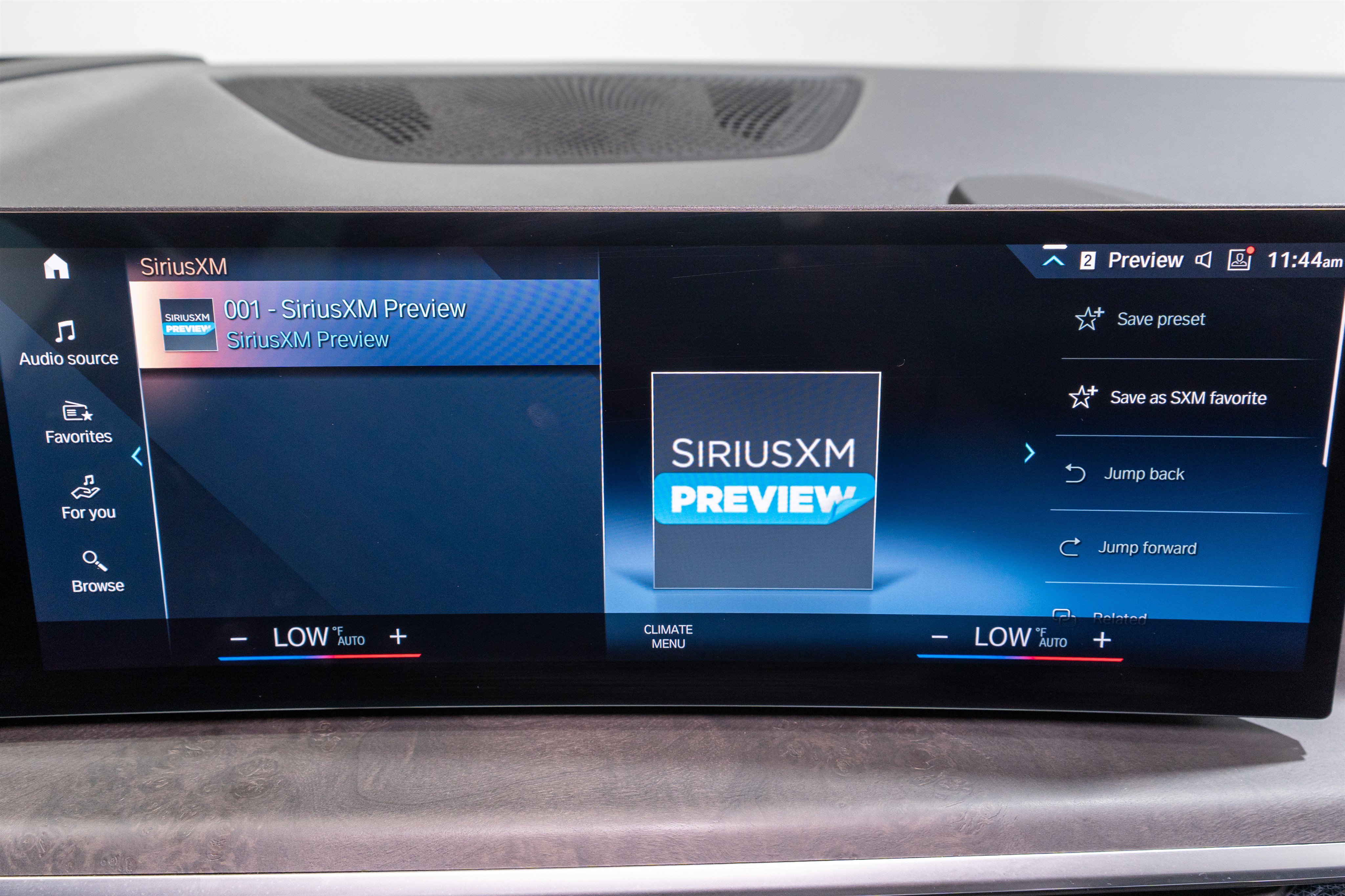 Used 2023 BMW X7 xDrive40i w/ Premium Package AWD/4WD image 21