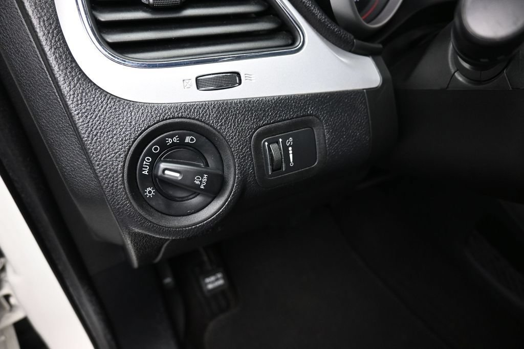 Used 2019 Dodge Journey GT AWD/4WD image 13