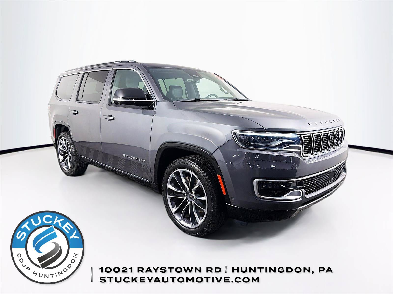 Used 2024 Jeep Wagoneer Series III w/ Premium Group I AWD/4WD image 1