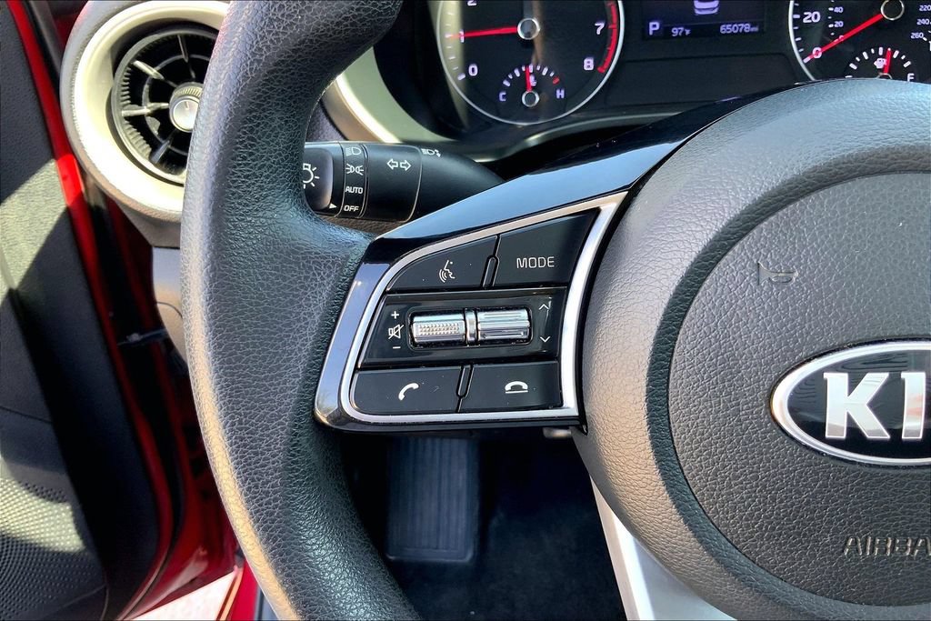 Used 2020 Kia Forte LXS FWD image 17
