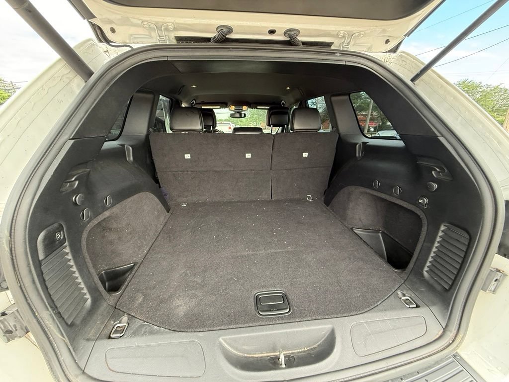 Used 2018 Jeep Grand Cherokee Altitude AWD/4WD image 26