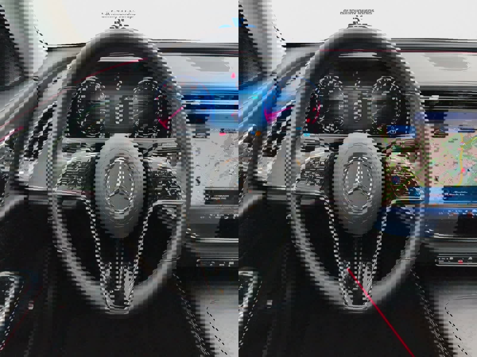 Used 2025 Mercedes-Benz E 350 4MATIC Sedan image 19