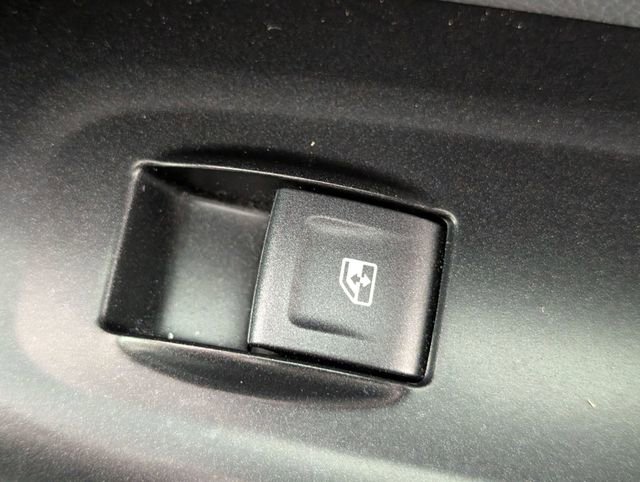 Used 2020 Chevrolet Colorado Z71 image 34